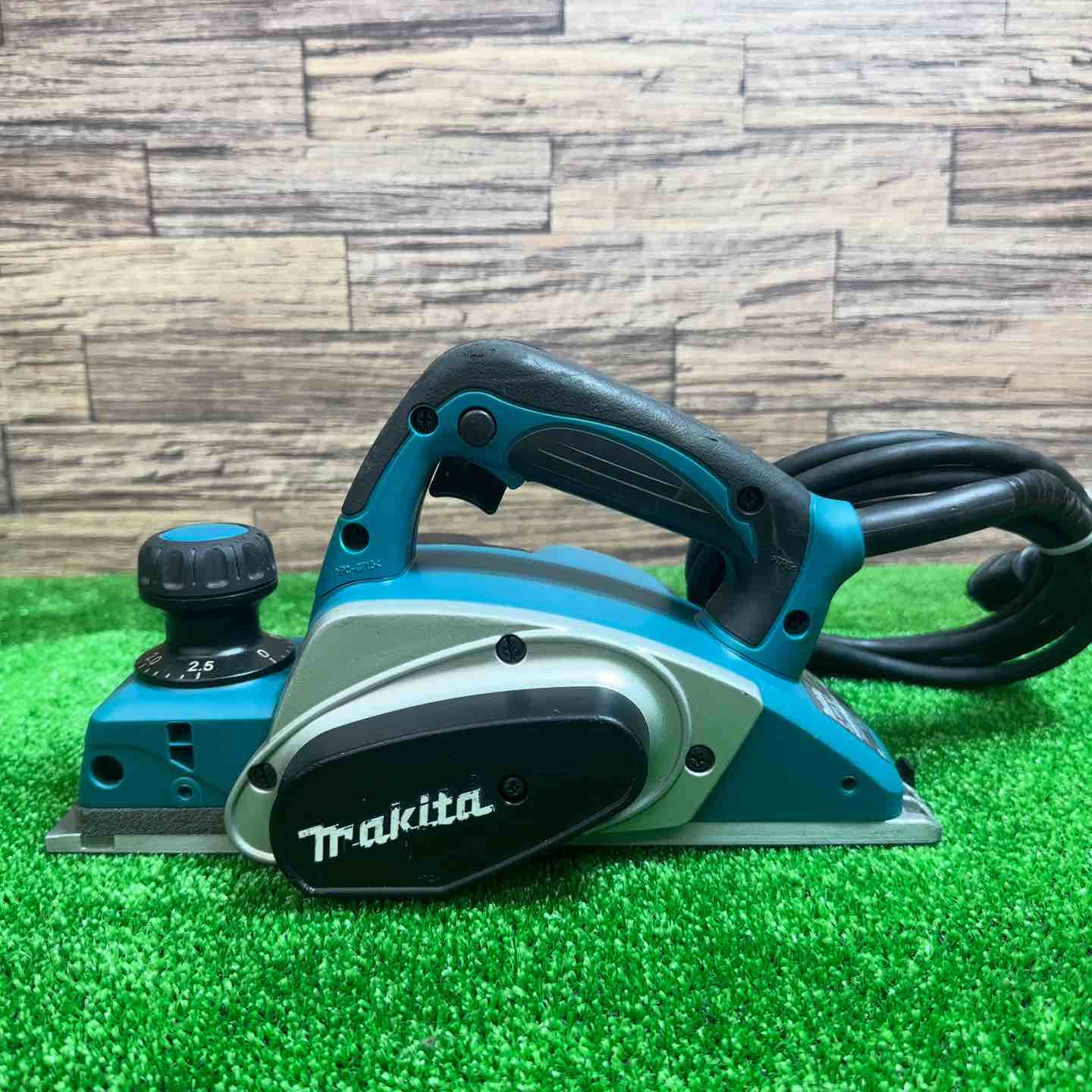 マキタ(makita) 電気カンナ KP0800A【桶川店】 – アクトツール