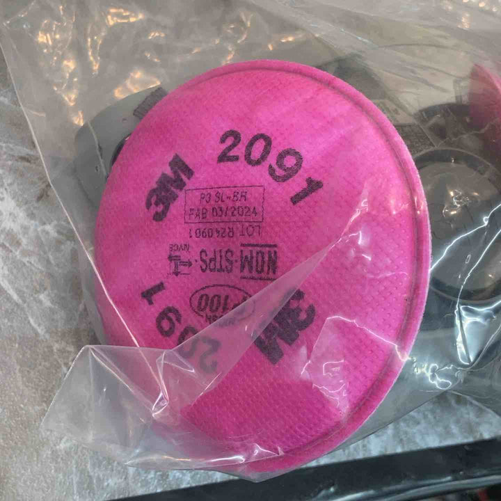 3M(スリーエム) 取替え式防じんマスク Mサイズ 6000/2091-RL3 5個入り 製造年月2024/10/1【八潮店】