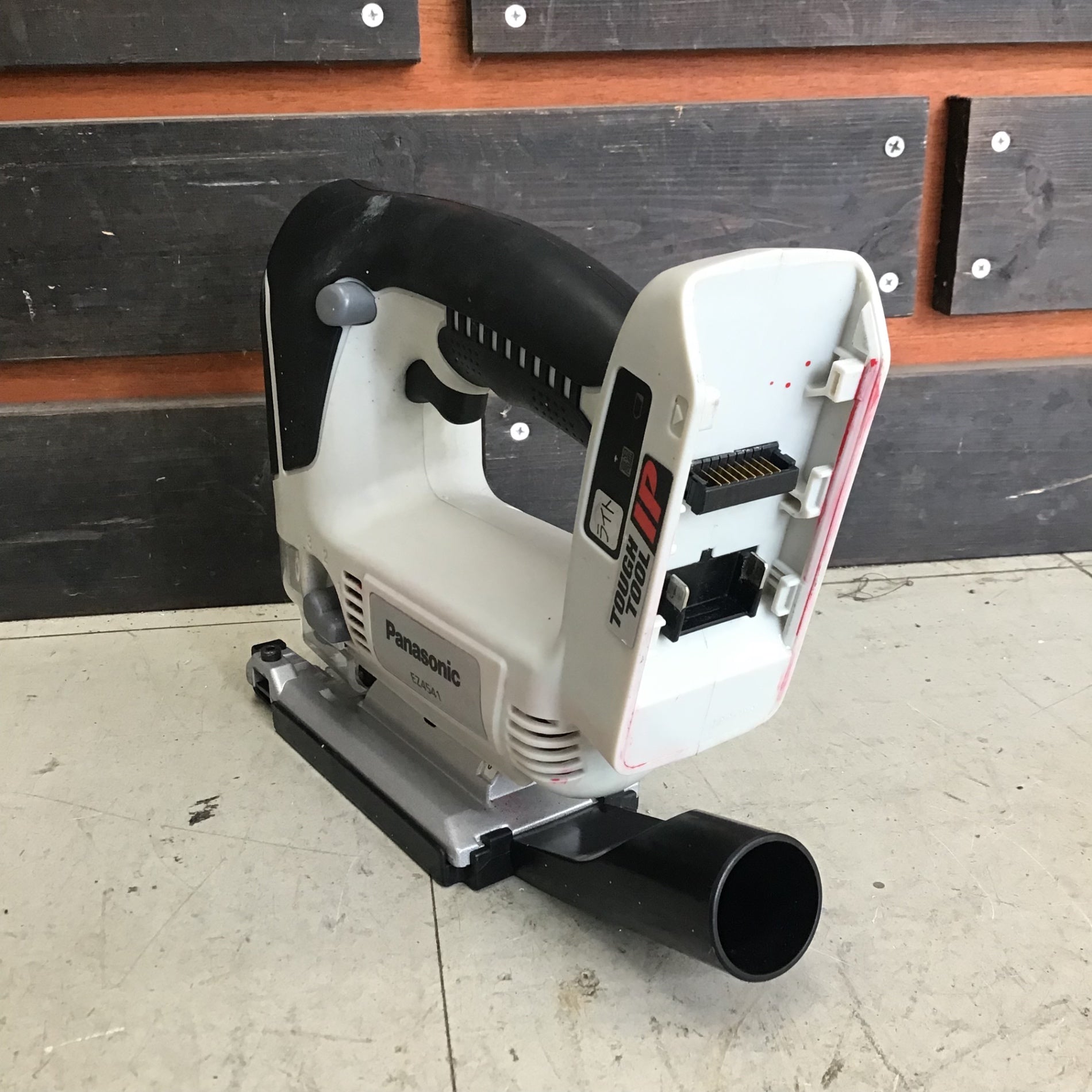 中古品】パナソニック/Panasonic コードレスジグソー 本体 EZ4541X-B