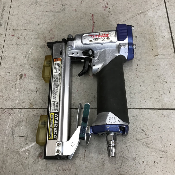 【中古品】 マキタ/makita 常圧軽天タッカ AT422CA 【鴻巣店】