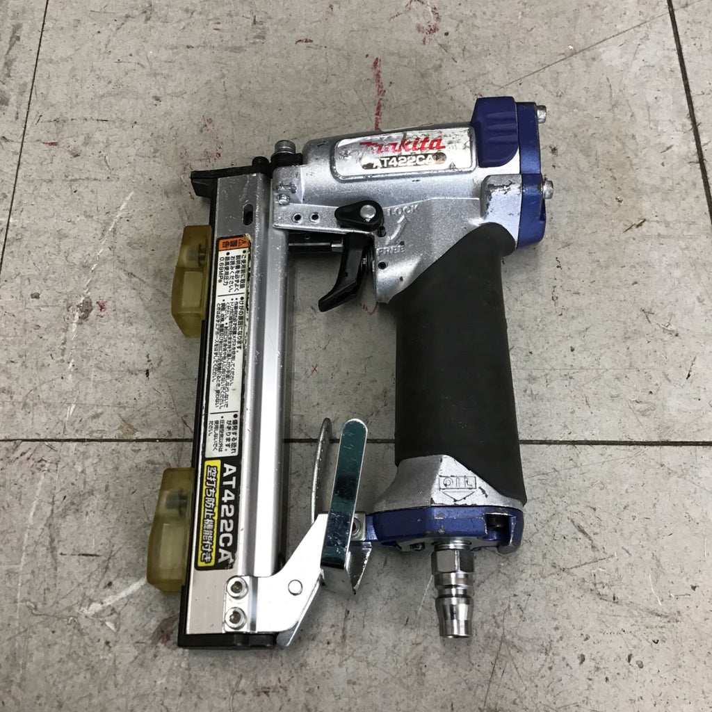 中古品】 マキタ/makita 常圧軽天タッカ AT422CA 【鴻巣店】 – アクト 
