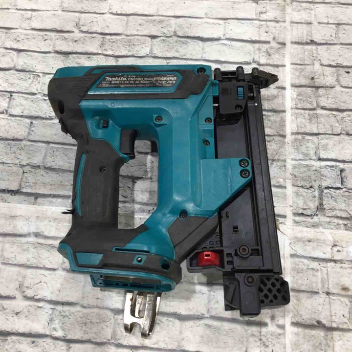 ★マキタ(makita) コードレスフィニッシュネイラ FN350DZK【川口店】