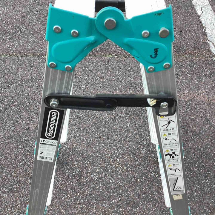 【店頭受取り限定】◇長谷川工業(Hasegawa) 脚部伸縮式はしご兼用脚立(ワンタッチバー付) 3段 RYZ-09c (0.72~1.03m) (10192) 【2022年モデル】 レッド【越谷店】