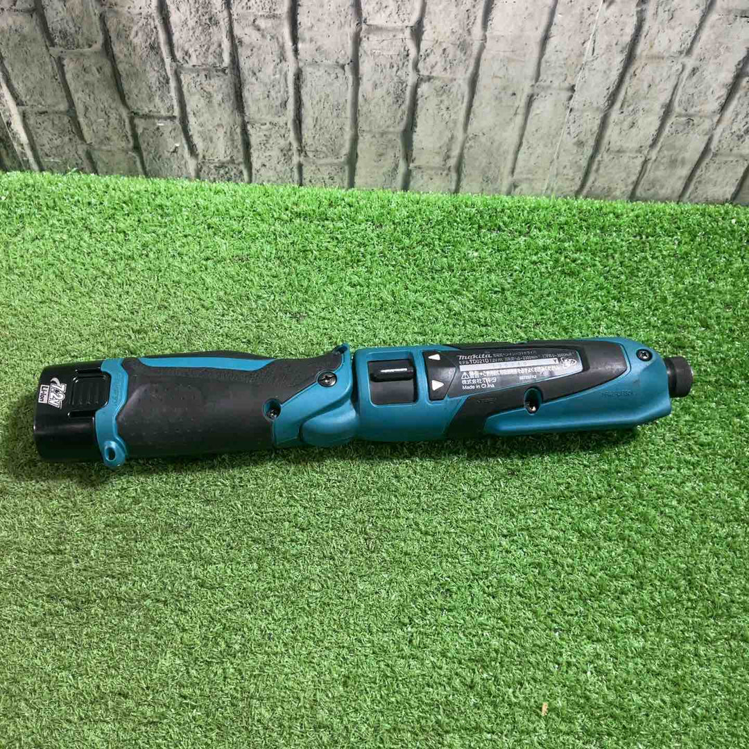 ☆マキタ(makita) 充電式ペンインパクトドライバ TD021DS 動作確認済【川口店】