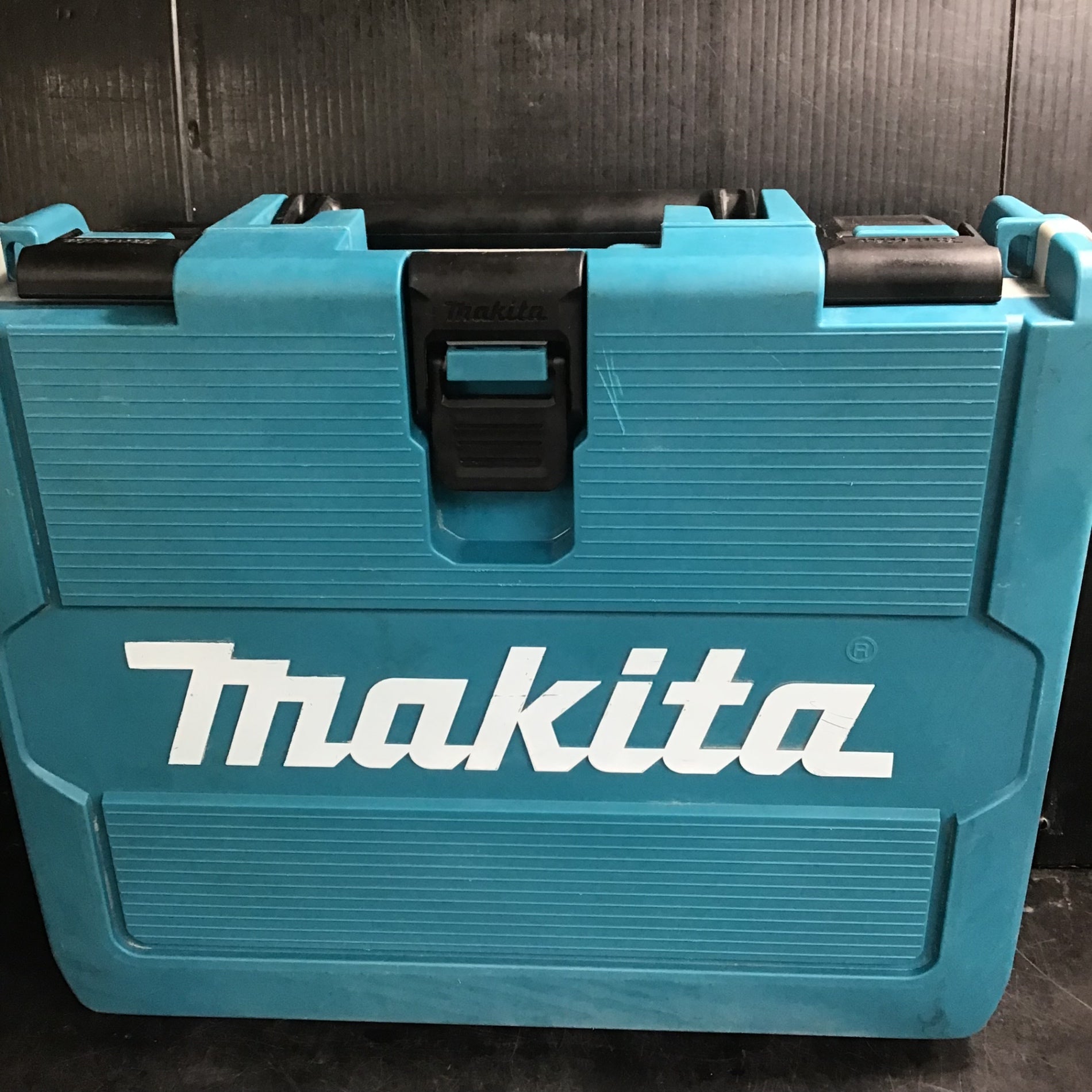 ☆マキタ(makita) コードレスソフトインパクトドライバー TS141DRGXB