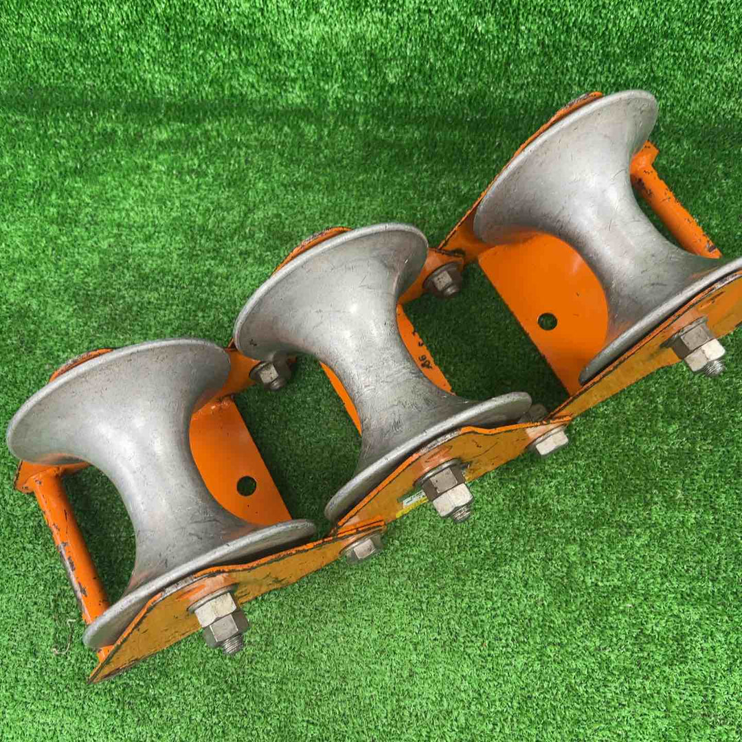 【中古品】▼育良精機 イクラ 三連コロ ケーブルコロ ISS-3600【川崎店】