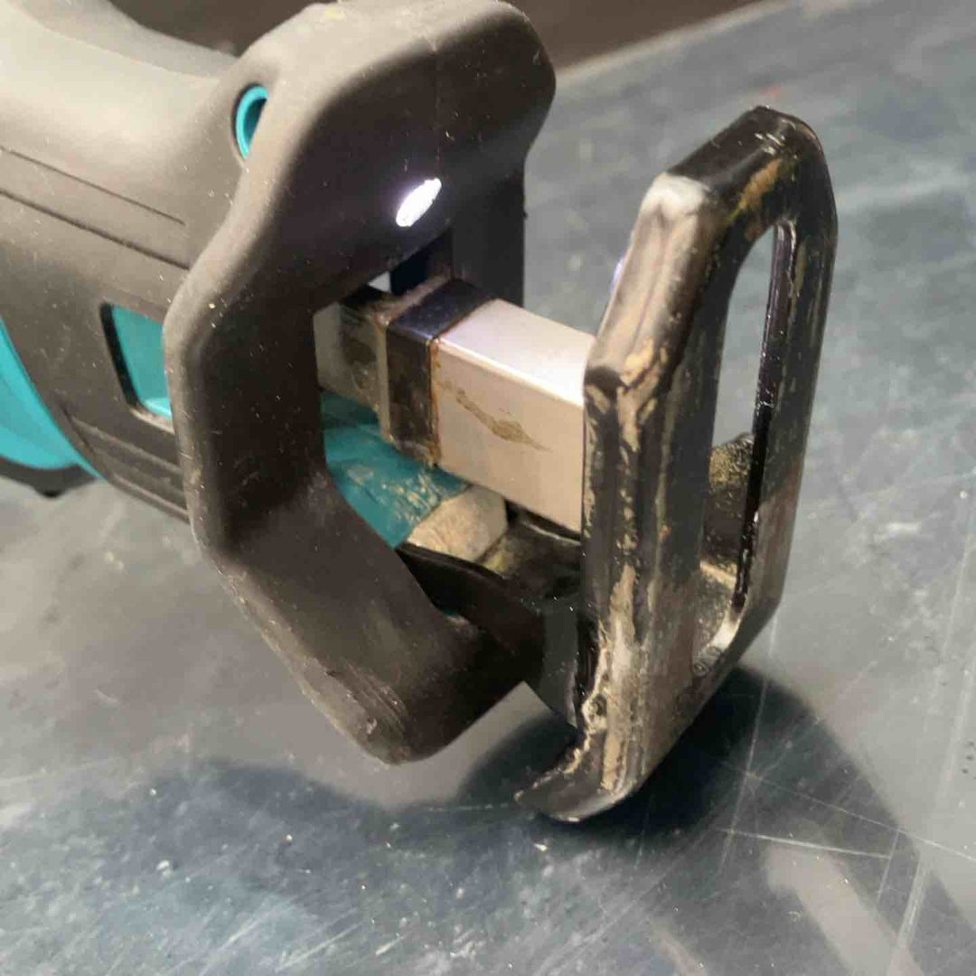 ★マキタ(makita) コードレスレシプロソー JR144DZ【川越店】