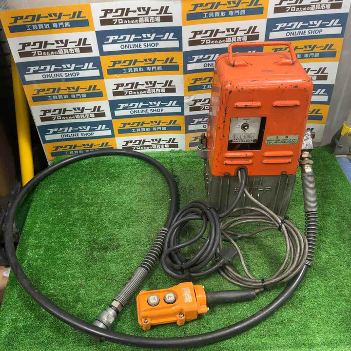 ◇泉精器(IZUMI) 電動リモコン式油圧ポンプ R14E-F【草加店】