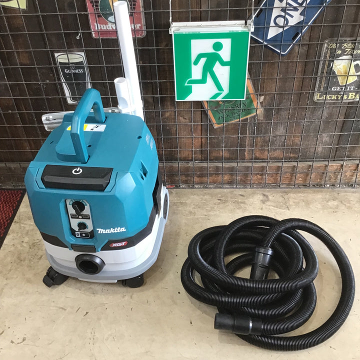 ★マキタ(makita) コードレス集じん機 VC002GZ【町田店】