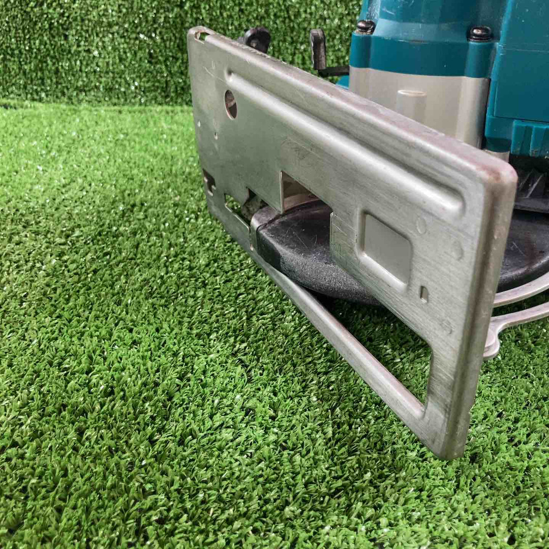 ★マキタ(makita) コードレスチップソーカッター CS553DZ【川崎店】