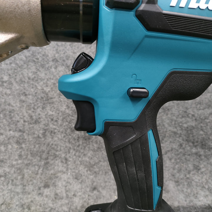 【決算セール！未使用品】 マキタ makita コードレス圧着機 TC300DRG【桶川店】