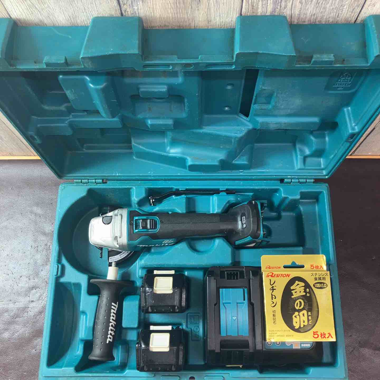 【中古品】 マキタ(makita) 100mmコードレスディスクグラインダ GA404DRGXN 【東大和店】 中古品】 マキタ(makita) 100mmコードレスディスクグラインダ