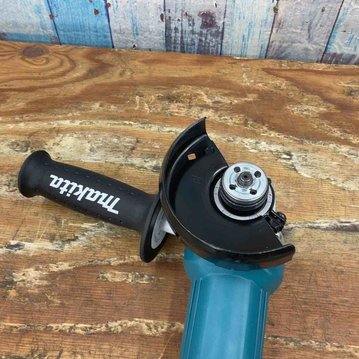 ☆マキタ(makita) 100mmディスクグラインダ 9533B【柏店】