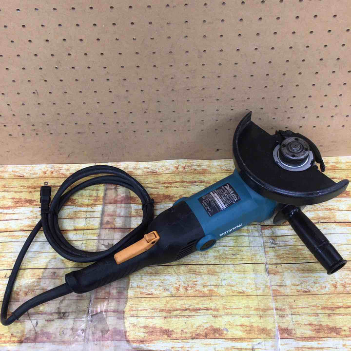 マキタ(makita) 180mm電子ディスクグラインダ GA7011C【川崎店】