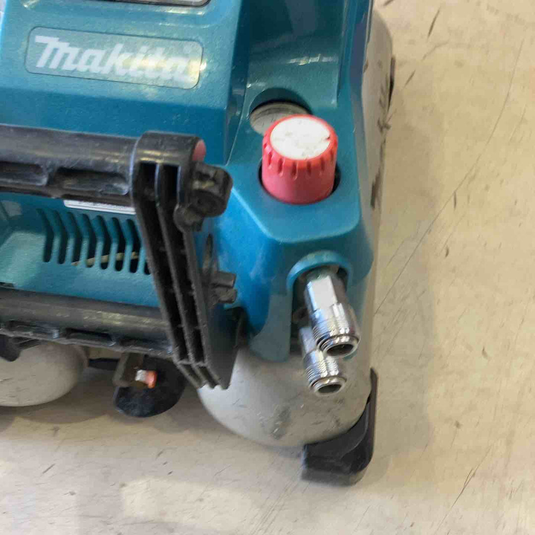 ★マキタ(makita) エアコンプレッサー AC461XLH【町田店】