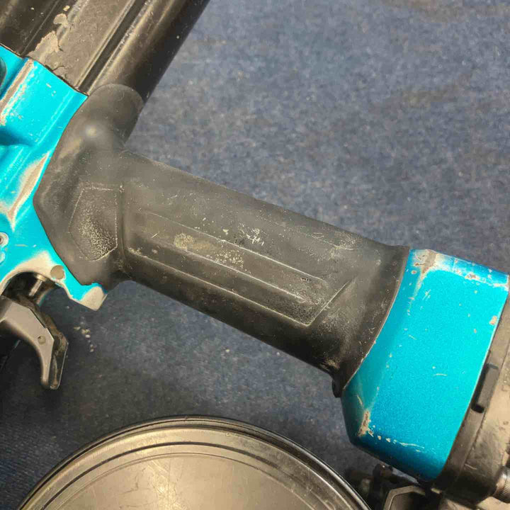 ★マキタ(makita) 高圧エアネジ打ち機 AR411HRM【八潮店】