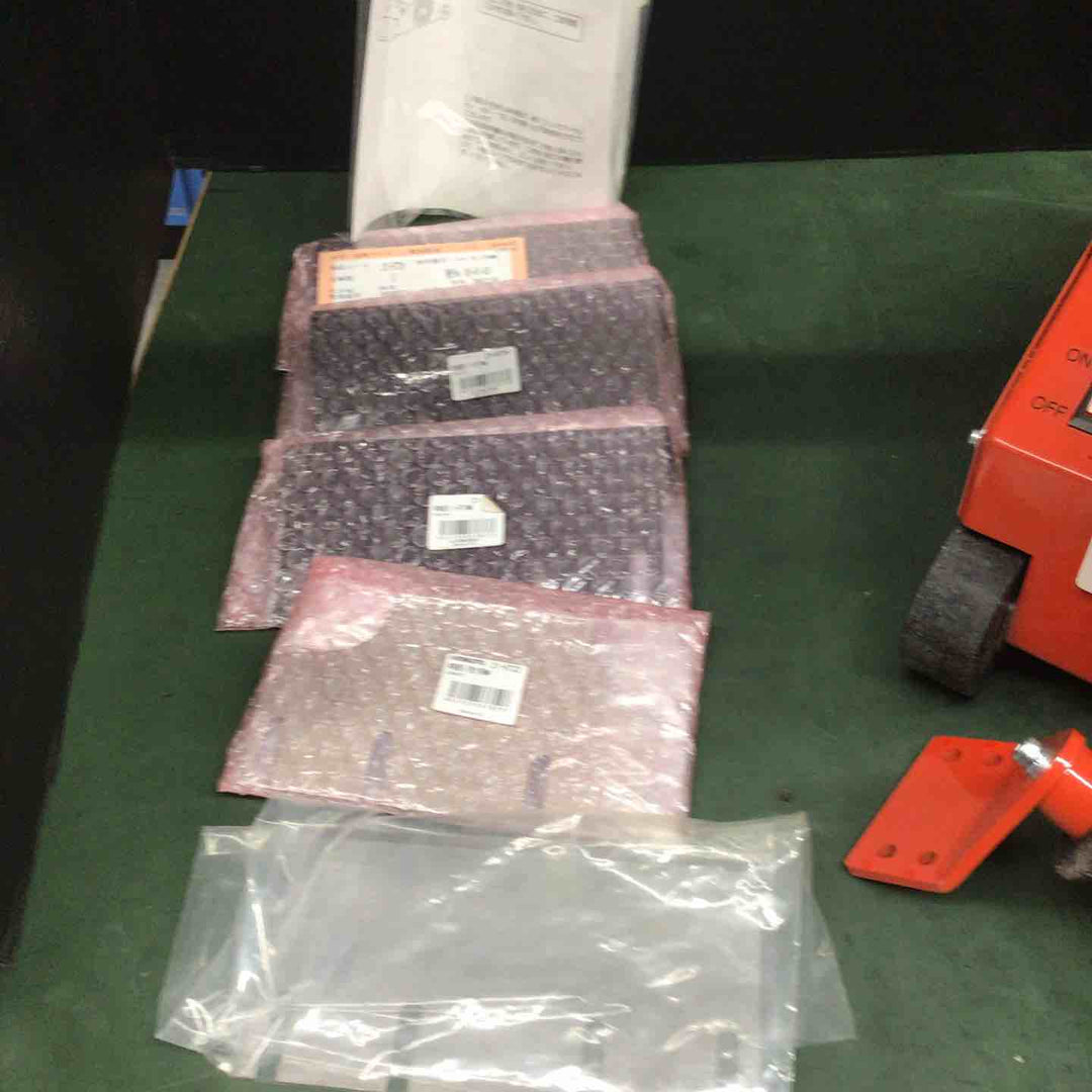 【動作確認済み 店頭受取り限定】 KLASS 極東産機 小型床材剥がし機 コンパクトペッカー MP-7 替刃5枚付 極東 【戸田店】