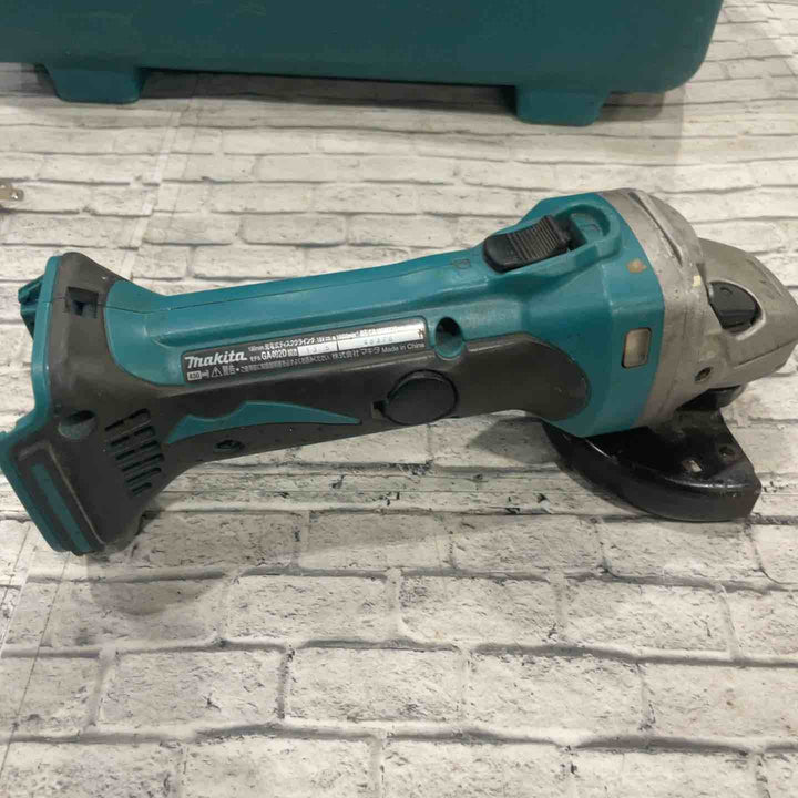 ◇マキタ(makita) コードレスディスクグラインダー GA402DRG【川口店】