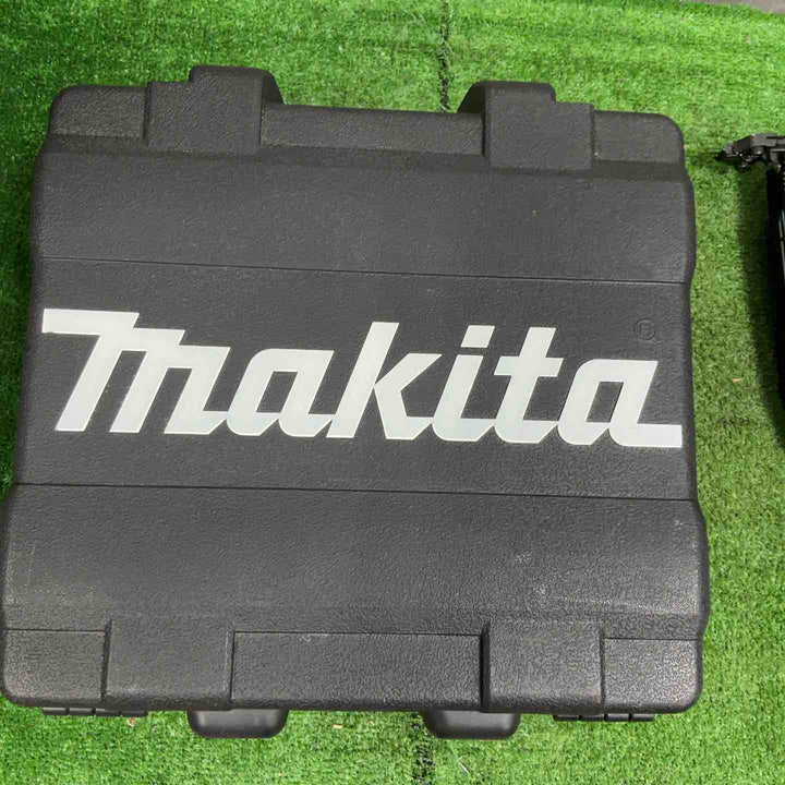 ★マキタ(makita) 高圧フロアタッカ AT451HM【草加店】
