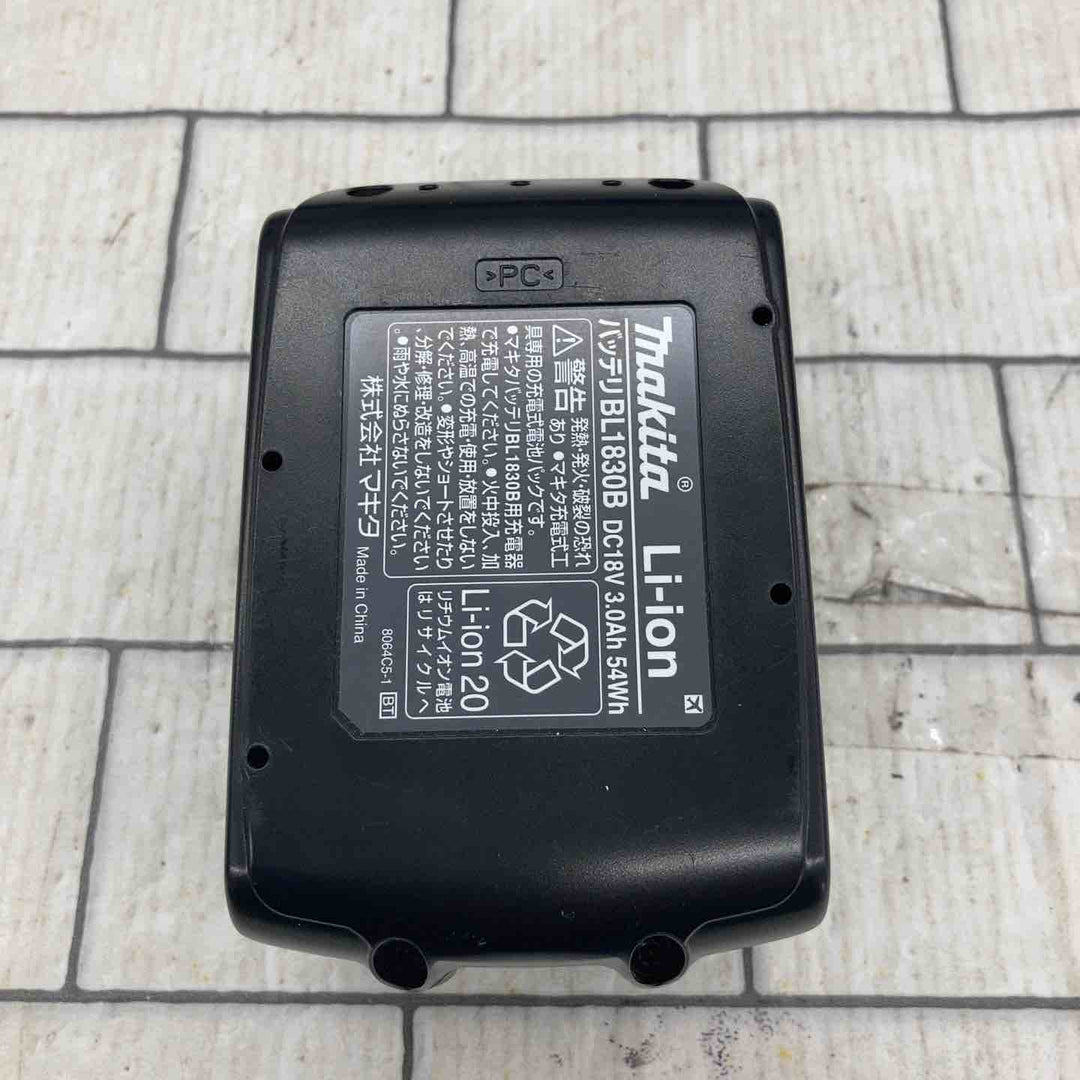 ★マキタ(makita) コードレスランダムオービットサンダ BO180DZ 集じん袋欠品、BL1830B1個付き【所沢店】