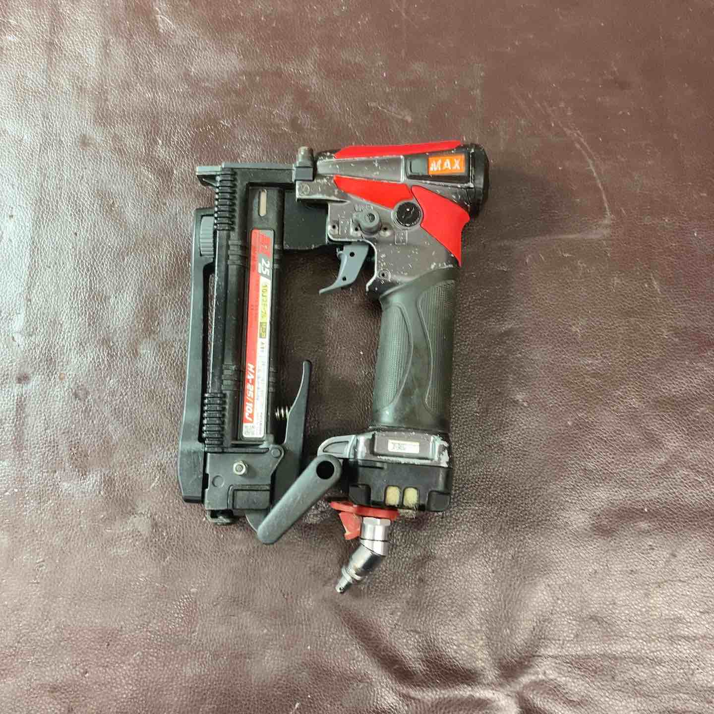 【中古品】マックス(MAX) 高圧エアタッカ HA-25/10J【東大和店】 中古品】マックス(MAX) 高圧エアタッカ HA-25/10J【東大和店