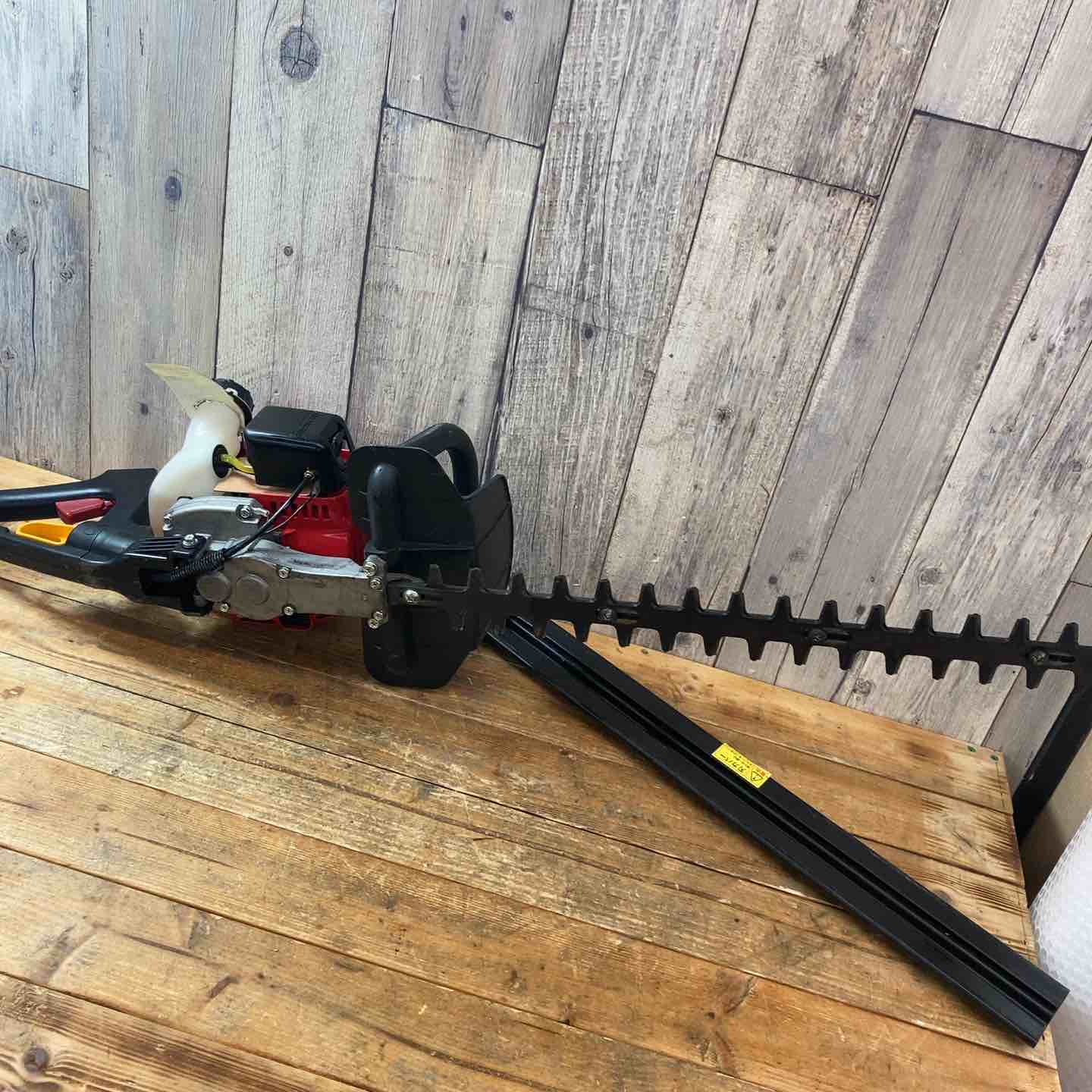 丸山 JHT600DR エンジンヘッジトリマー【野田愛宕店】【店頭取引限定】【中古】管理番号：IT3GTW080GF7 中古品】丸山製作所 エンジンヘッジトリマー JHT600DR【東大和店