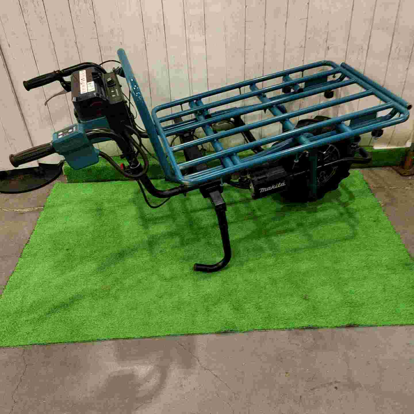 店頭受取り限定】◇マキタ(makita) 充電式運搬車 CU180DN (CU180DZN 
