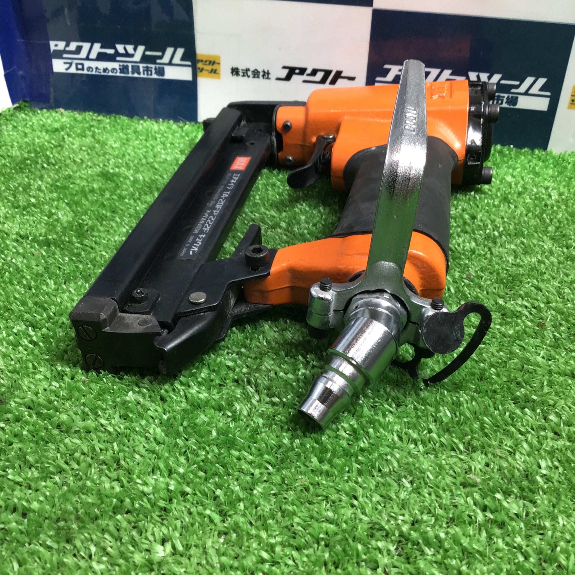 【完売商品】マックス　ステープル用常圧エアタッカ　TA-20FP/222Fキュウオン【中古品】 Aju4r3l2zV3aTZAwNekiDyYGo4OOxB