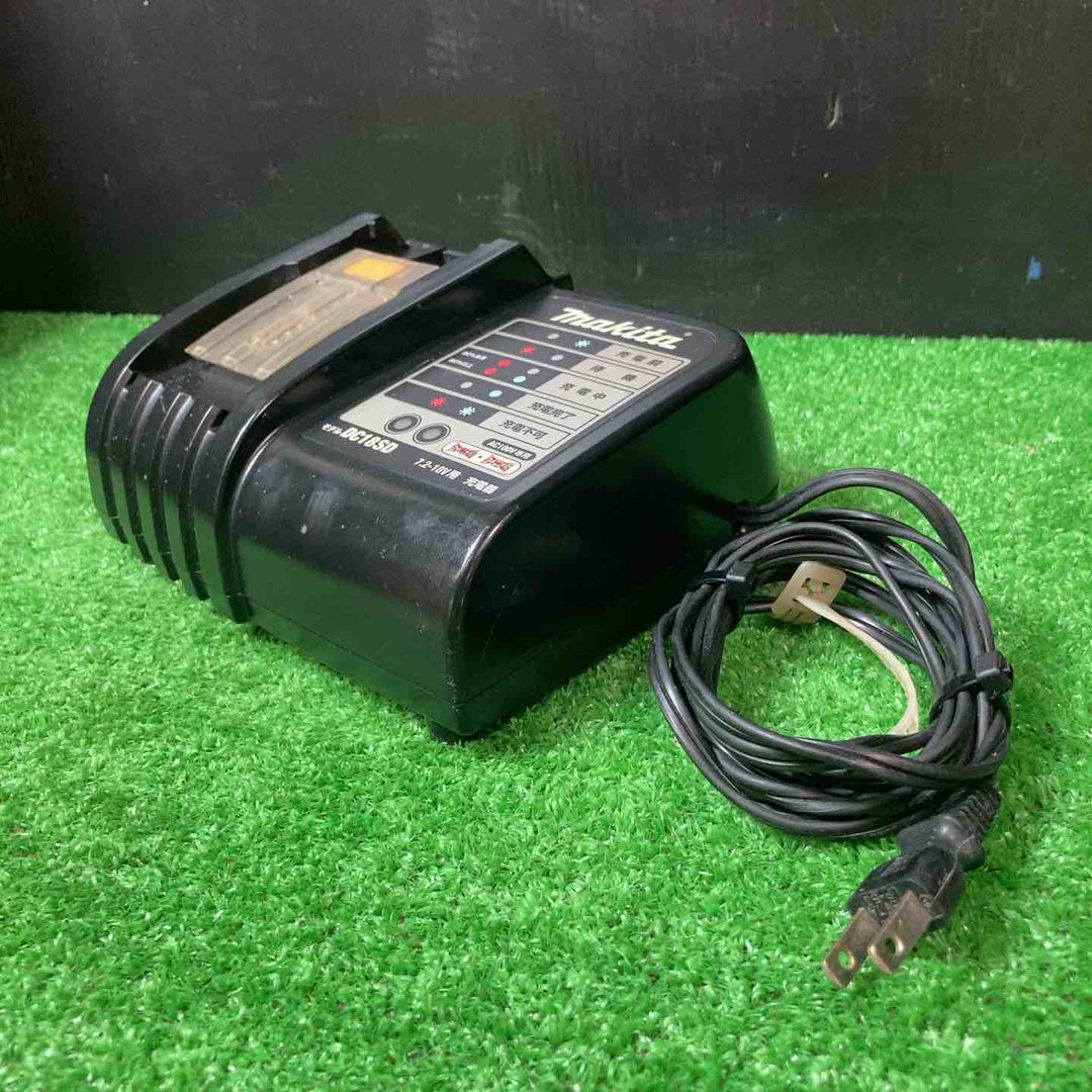 ★マキタ(makita) コードレスインパクトドライバー TD134DX2 14.4Vバッテリー2個付き【岩槻店】