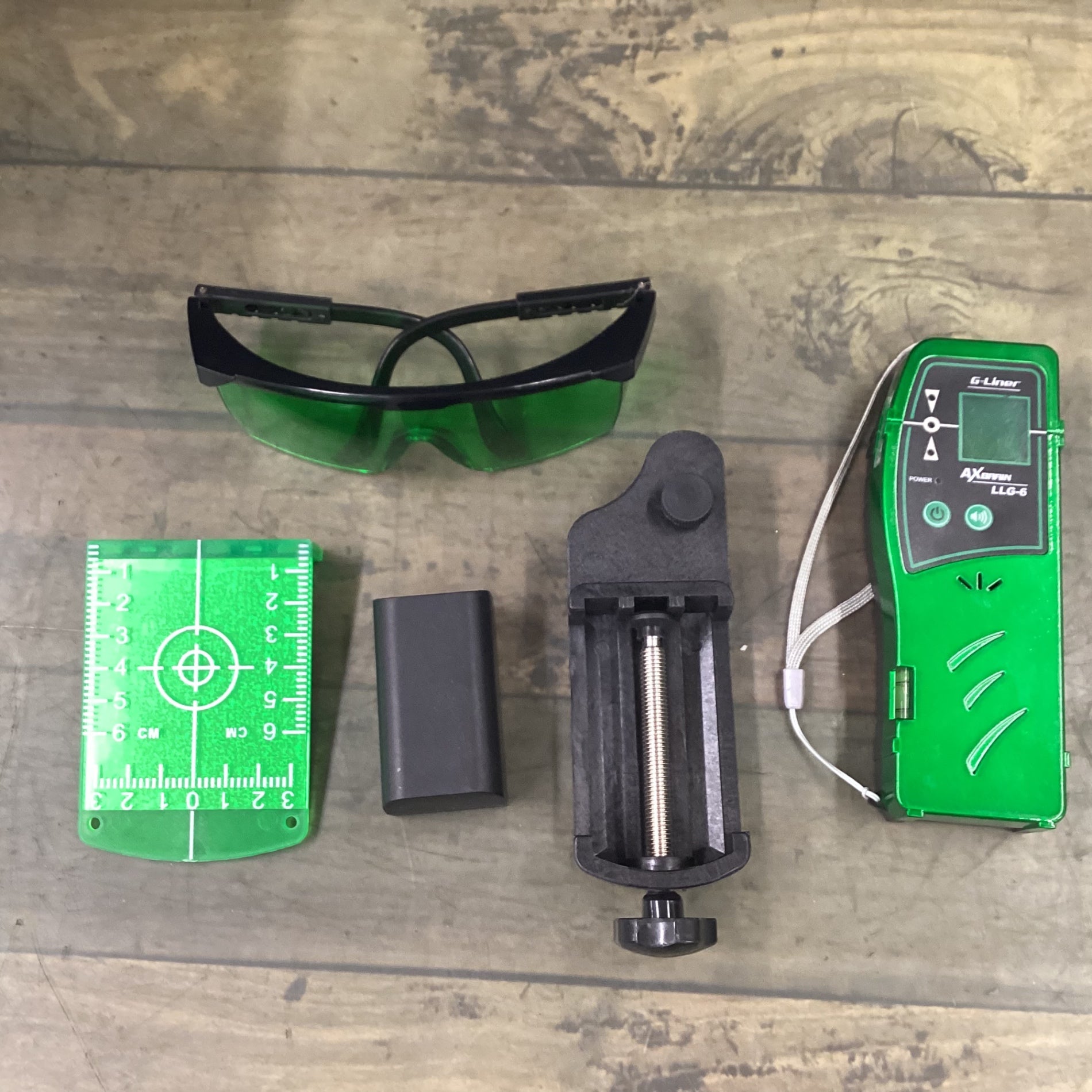 アックスブレーン グリーンレーザ墨出し器 AG-501 【東大和店