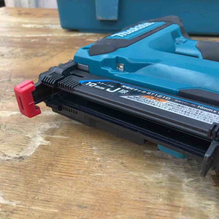 【中古品】★マキタ(makita) コードレスタッカー ST121DZK 本体+ケース【柏店】