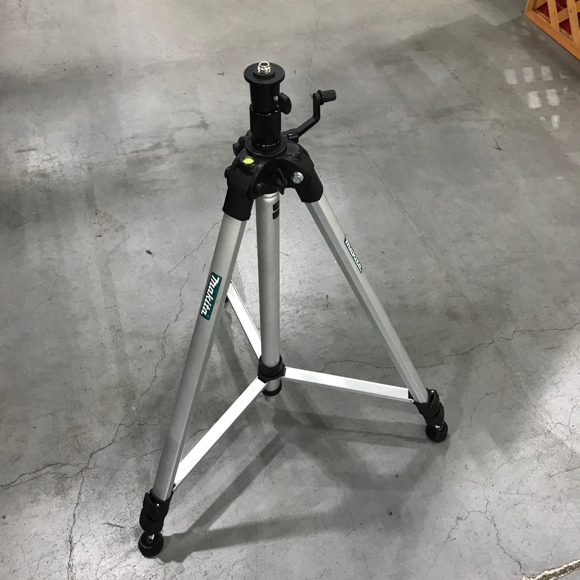 ○マキタ(makita) エレベータ三脚 790~2,870mm TK00LM5030【川口店