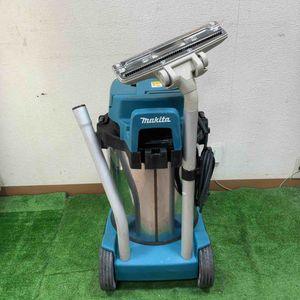 【店頭受取り限定】☆マキタ(makita) 集じん機 VC3200【草加店】