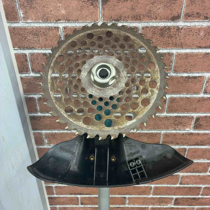 【店頭受取り限定】マキタ(makita) コードレス草刈機 MUR190SDZ【藤沢店】