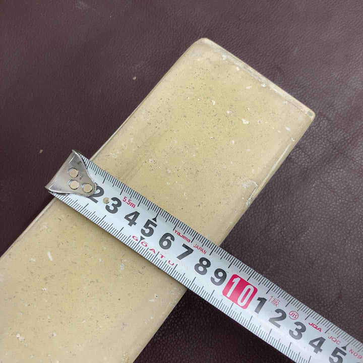 【超希少】 【中古美品】 天然砥石 産地沼田？ 重量約2.2Kg 長さ約210ｘ幅約80ｘ高さ約70 番手細かめ 正本山？ 【東大和店】