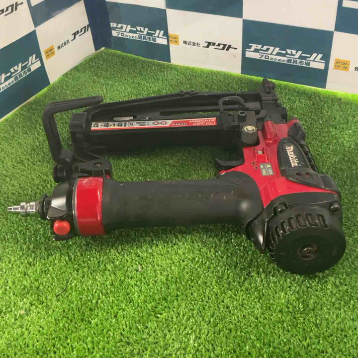 ★マキタ(makita) 高圧フロアタッカ AT450HA【草加店】