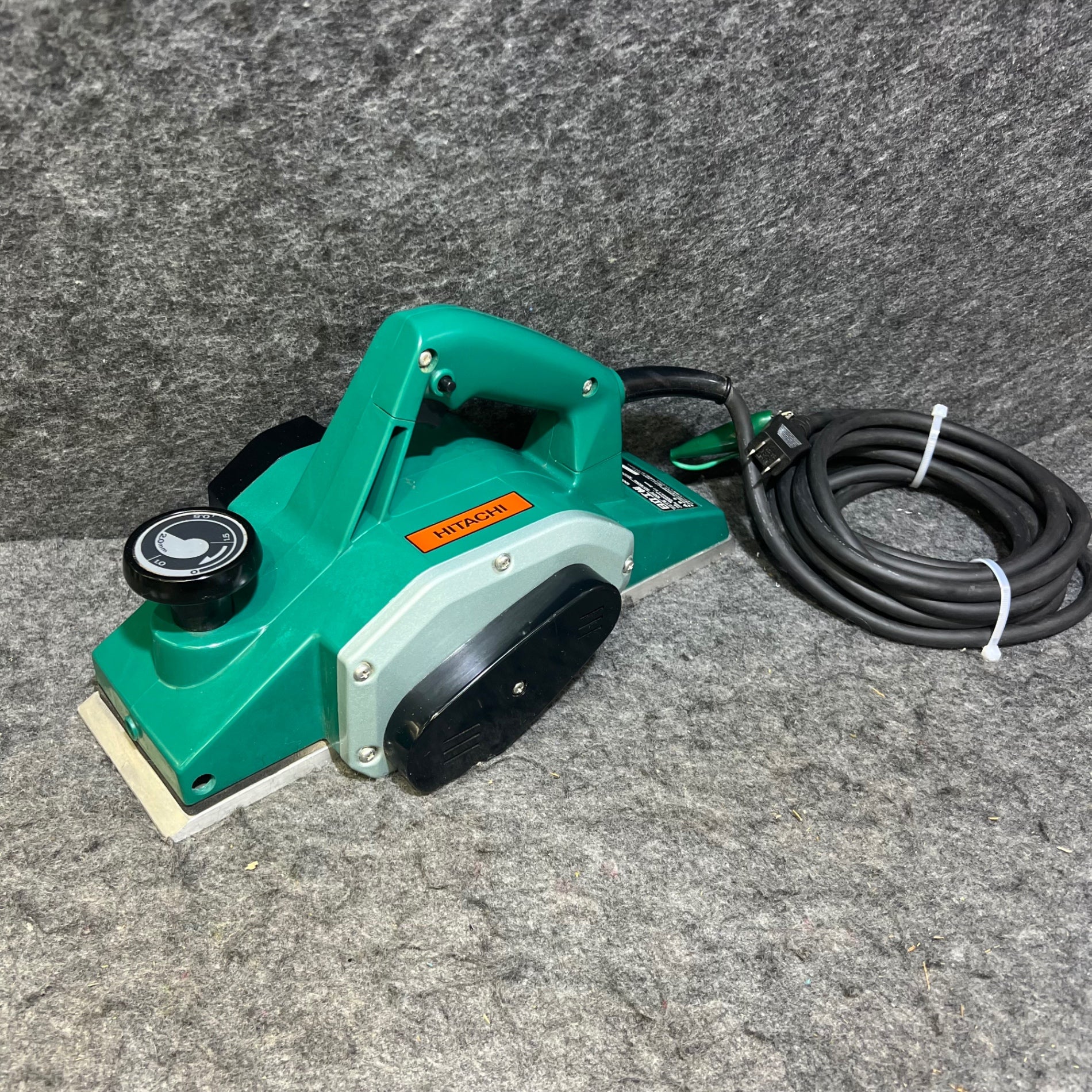 〇ハイコーキ(HIKOKI ※旧:日立工機) 120mm 電気カンナ(替刃式) P35(SC