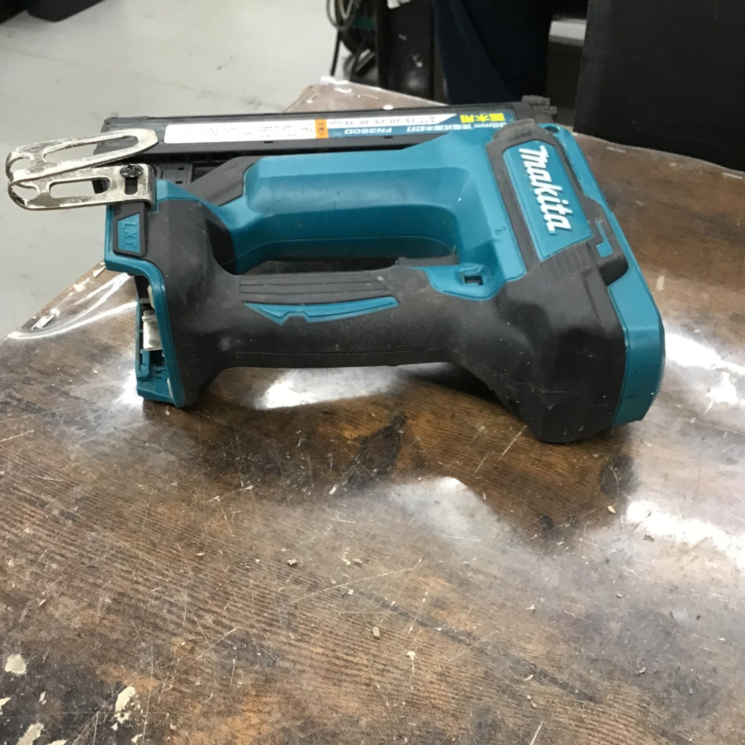 〇マキタ 充電式35mm面木釘打ち機 FN350DZ【戸田店】