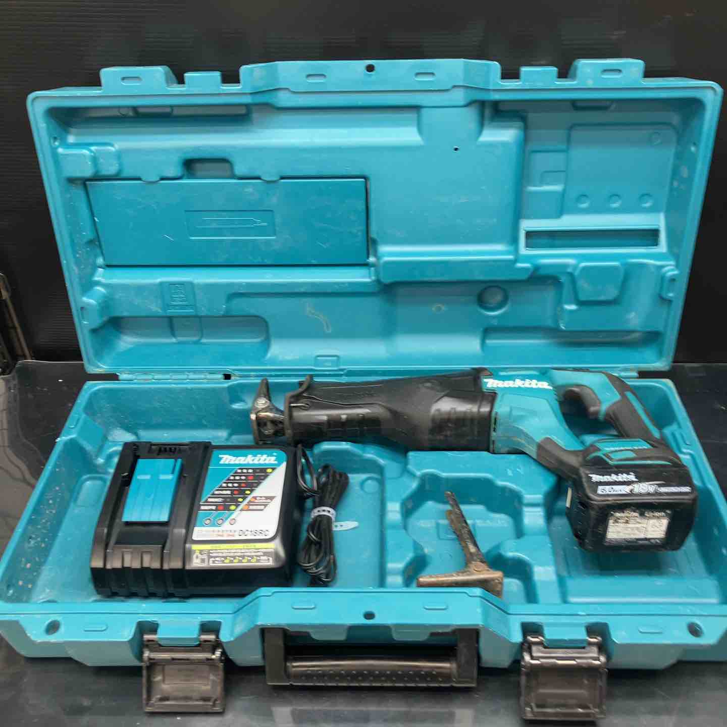 ☆マキタ(makita) コードレスレシプロソー JR187DZK【川越店