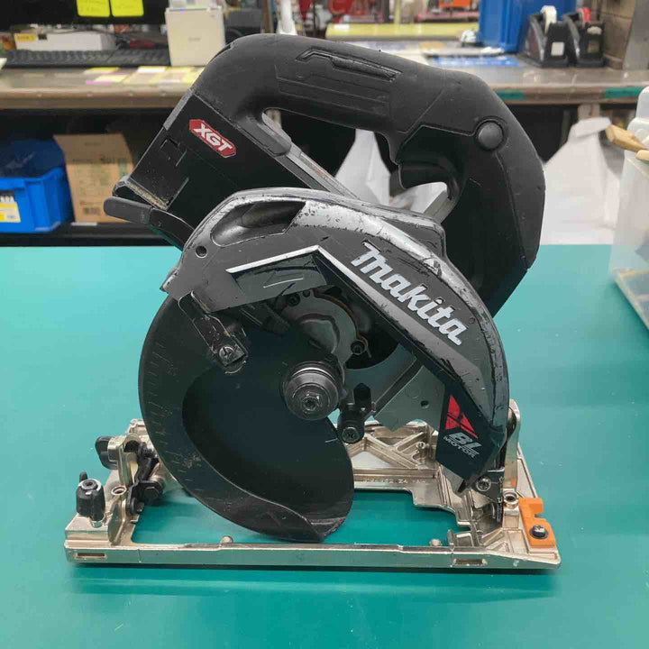 ★マキタ(makita) コードレス丸のこ HS001GZB　本体のみ　蝶ねじ無し １個【戸田店】