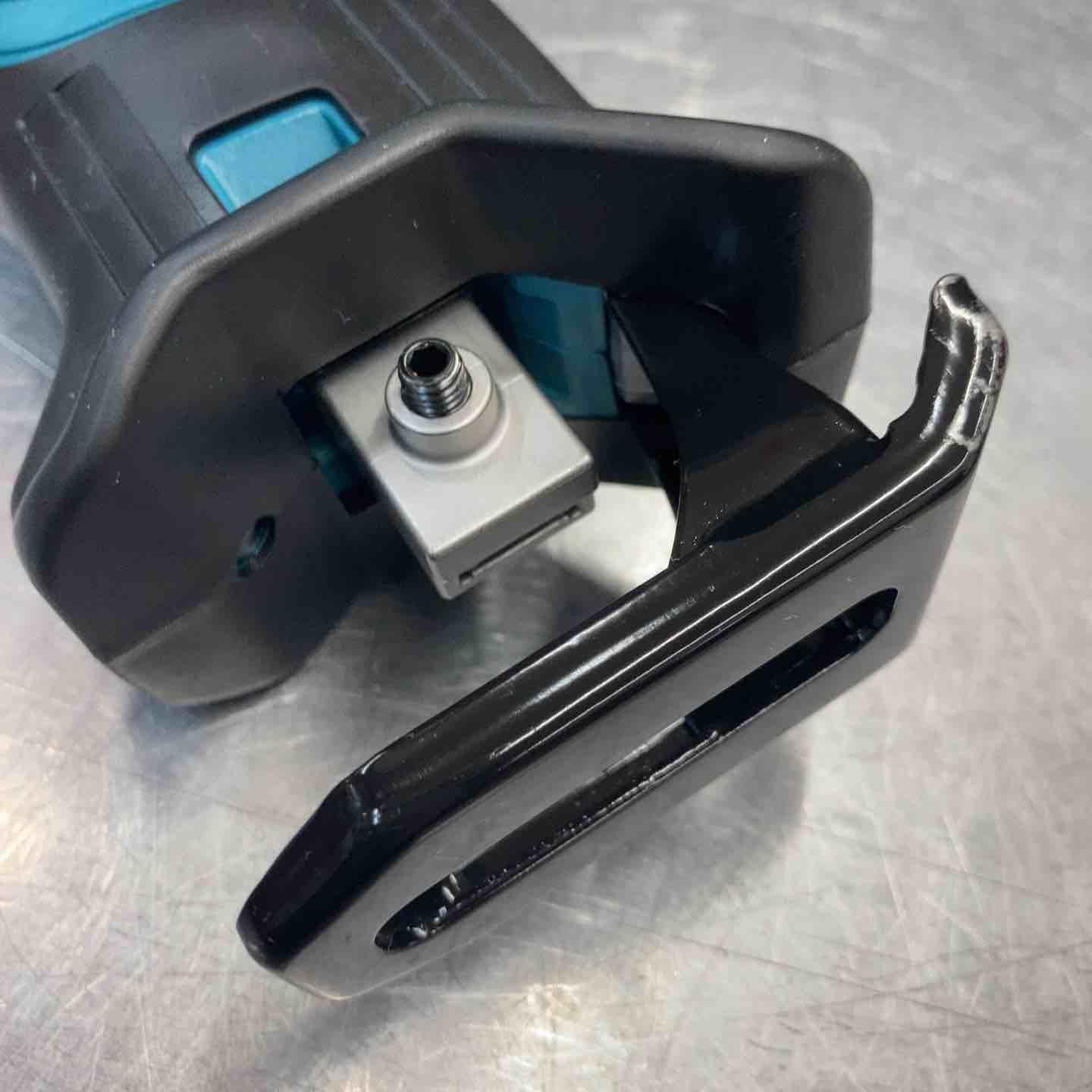中古品】 マキタ(makita) コードレスレシプロソー JR144DZ 14.4v