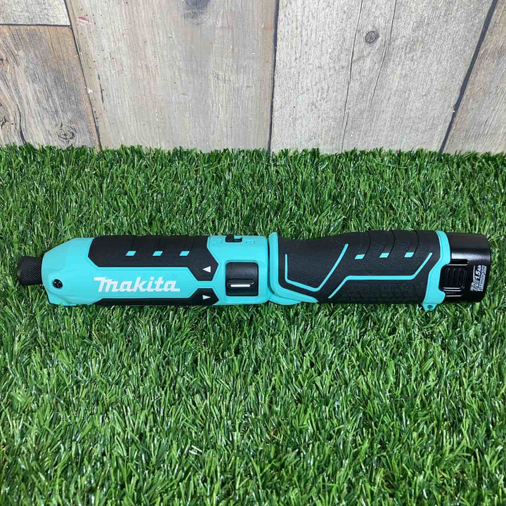 ★マキタ(makita) 7.2Vコードレスインパクトドライバ TD023DHXTB 純正バッテリ付 限定色【戸田店】