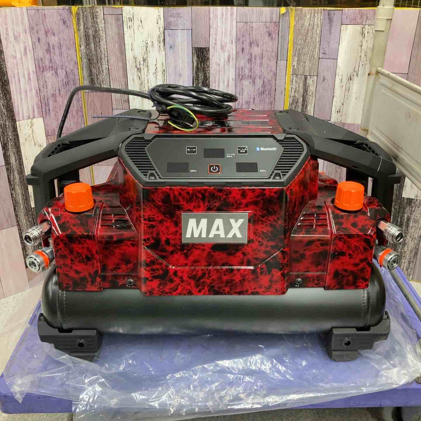 ☆限定色☆ マックス(MAX) 高圧4口 エアコンプレッサー AK-HH1310E