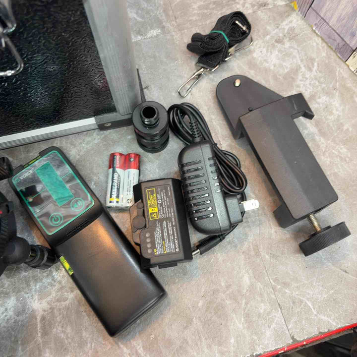 ◇VOICE レーザー墨出し器 フルライングリーンレーザー Model-G8【八潮店】