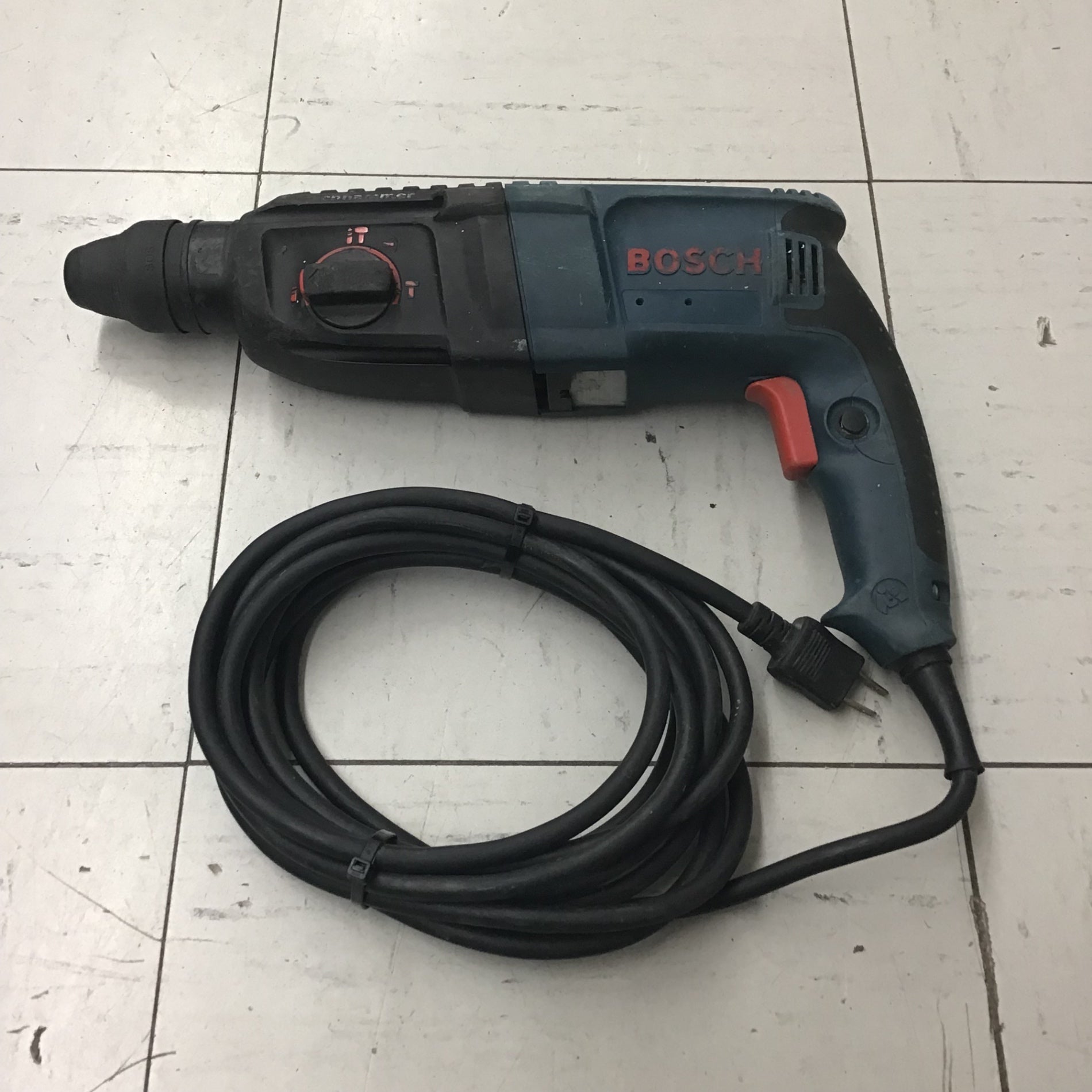 現状品】 ボッシュ/BOSCH ハンマドリル GBH2-22RE 【鴻巣店】 – アクト