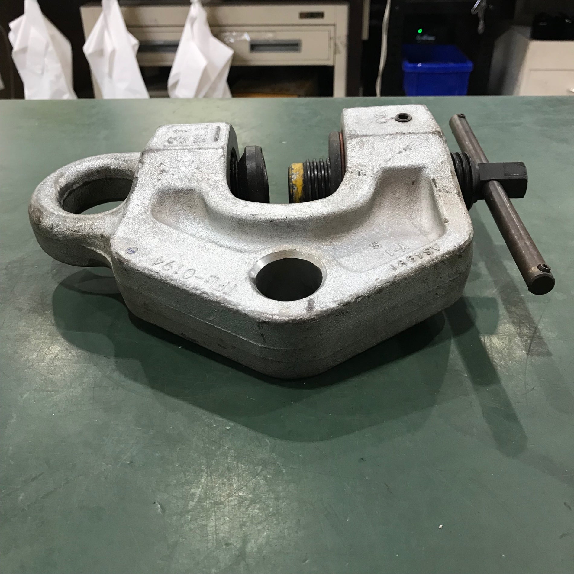 イーグルクランプ 3TON イーグルクランプ 3トン ネジ式全方向クランプ 5-35mm SBB-3ton【川口