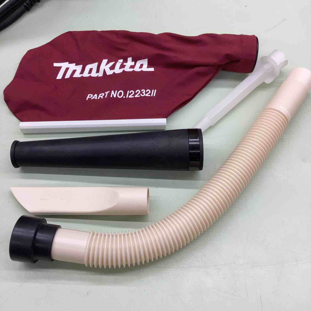 マキタ(ｍakita) ハンドブロワ UB1100 電源100ｖ 電流6.3A 質量1.7kg コード長さ5m 集じん 二重絶縁 変速なし  　【越谷店】