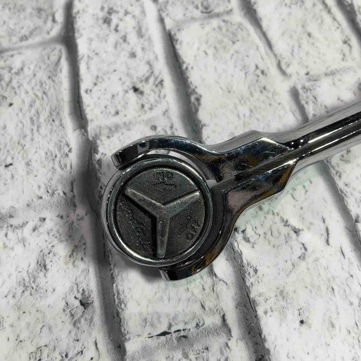 スナップオン(Snap-on) 1/4ソフトグリップラウンドヘッドラチェットハンドル(赤) THNF72【川口店】