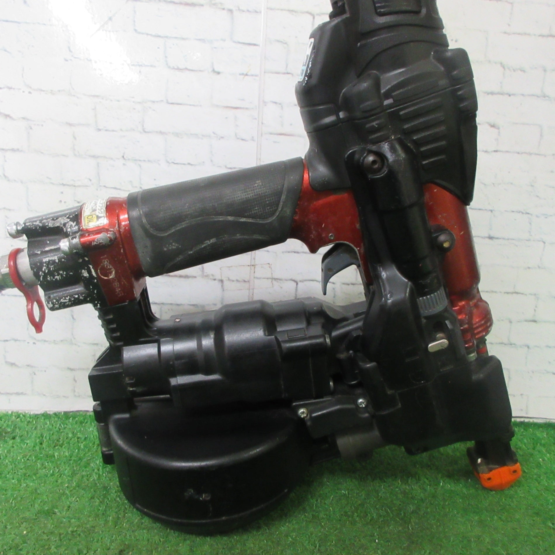 ★マックス(MAX) 高圧エアネジ打ち機 HV-R41G4-R【町田店】 ☆マックス(MAX) 高圧エアネジ打ち機 HV-R41G4-R【町田店