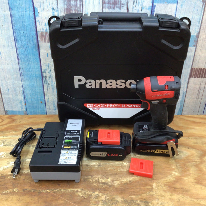 〇パナソニック(Panasonic) 充電インパクトドライバー 18Ｖ 3.0Ah 赤 EZ75A7PN2G-R【柏店】